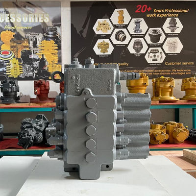EX200-1 Excavator Control Valve Hitachi Excavator Parts ৪২৪২৬৪৯ ৪২২৪৯০০